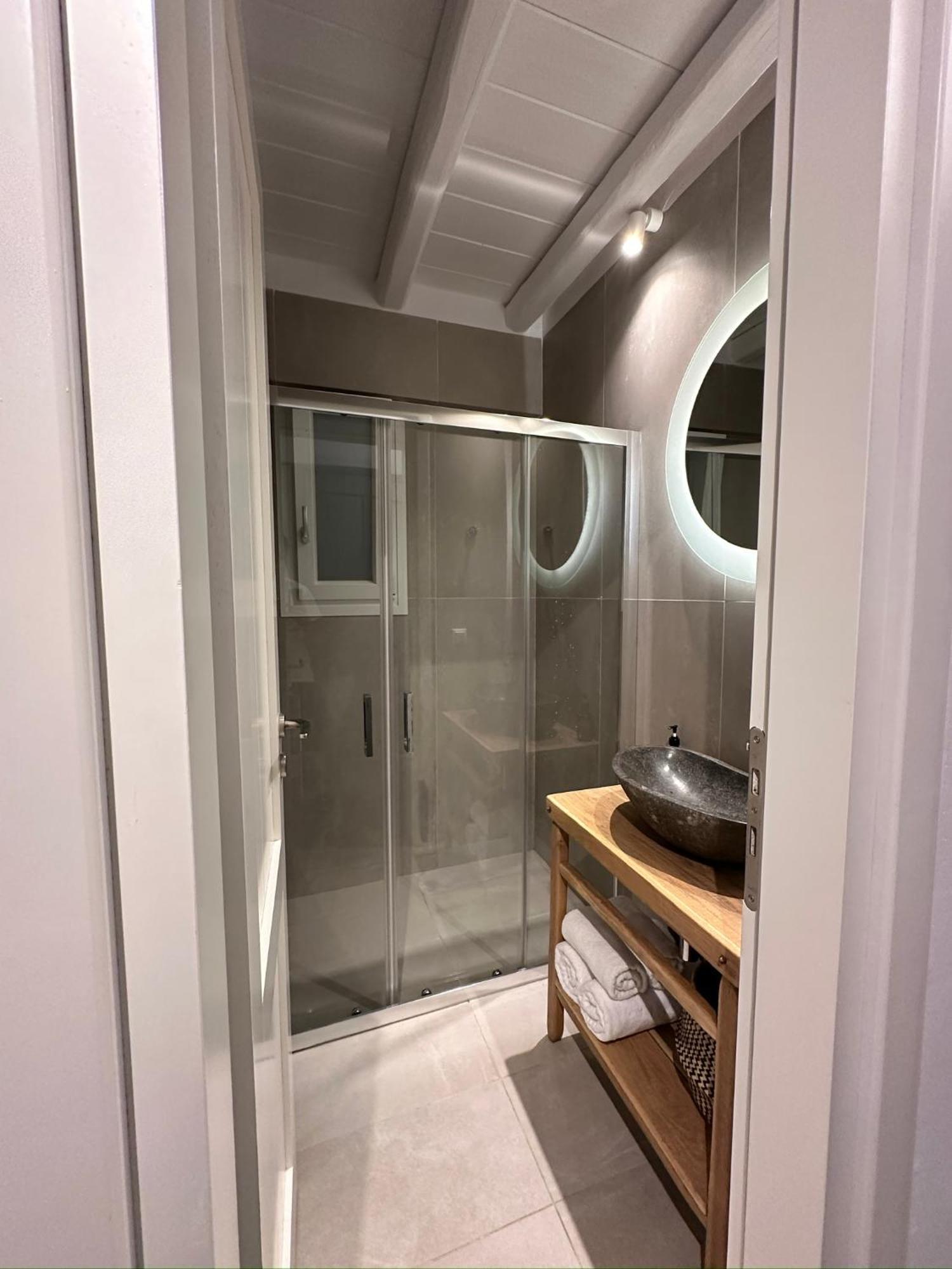 Sofos Suites Mykonos Mykonos Town Bagian luar foto